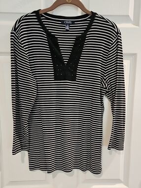 Chaps Black and White Striped 3/4 Sleeve V-Neck Top